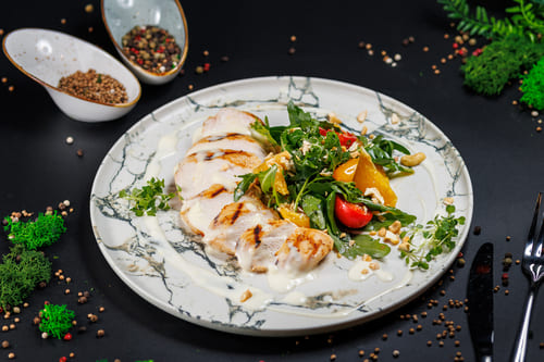 Куриное филе с рукколой и апельсином Куриное филе с рукколой и апельсином